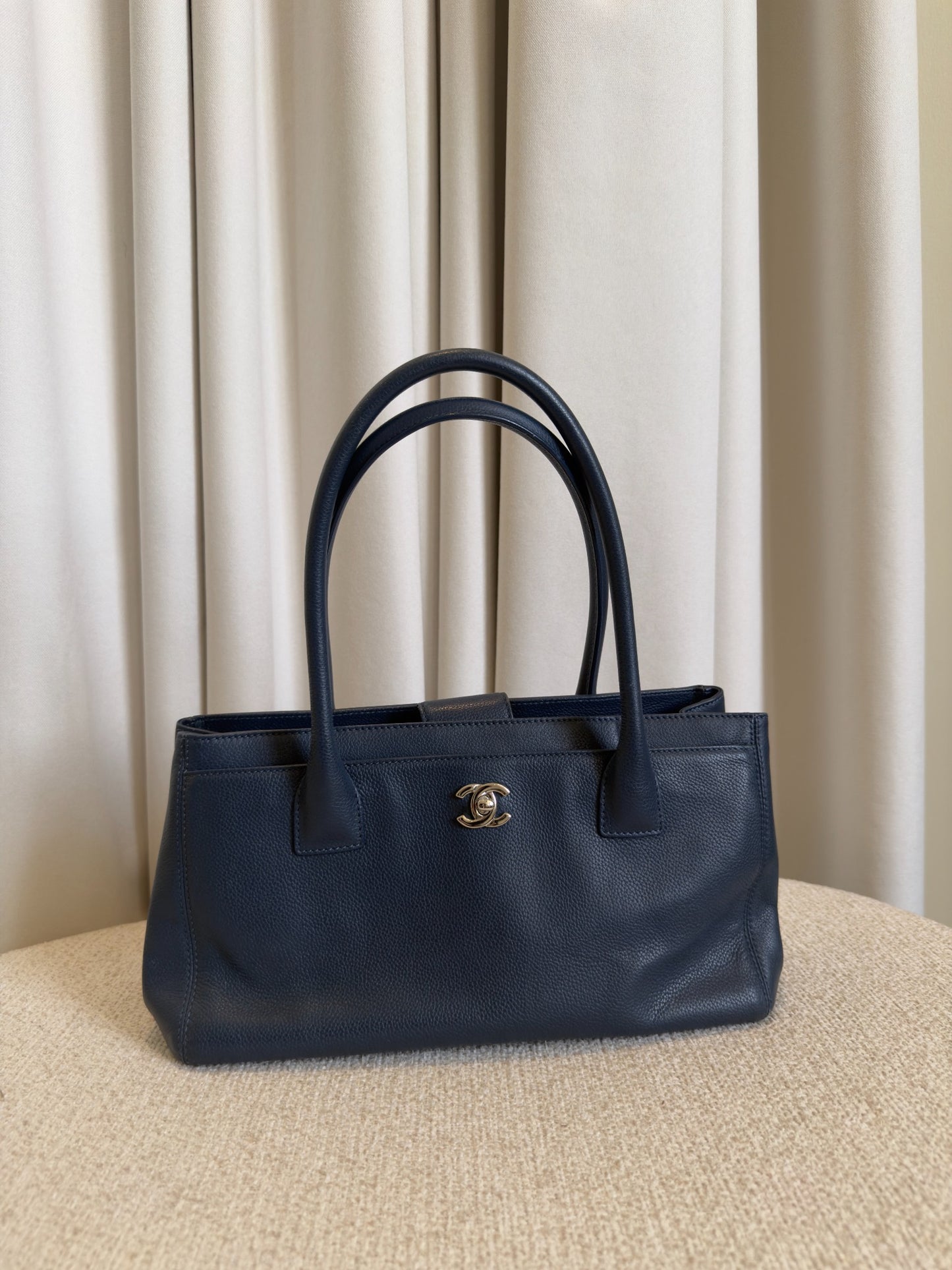 Chanel Medium Cerf Executive Shopper navy caviar front view