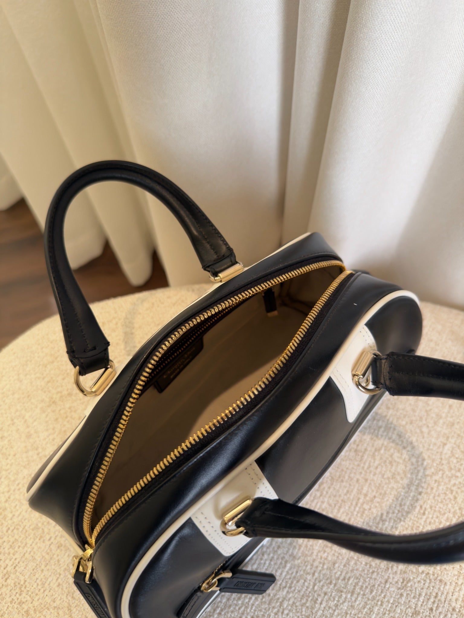 Dior Small Dior Vibe black and white calfskin interior view