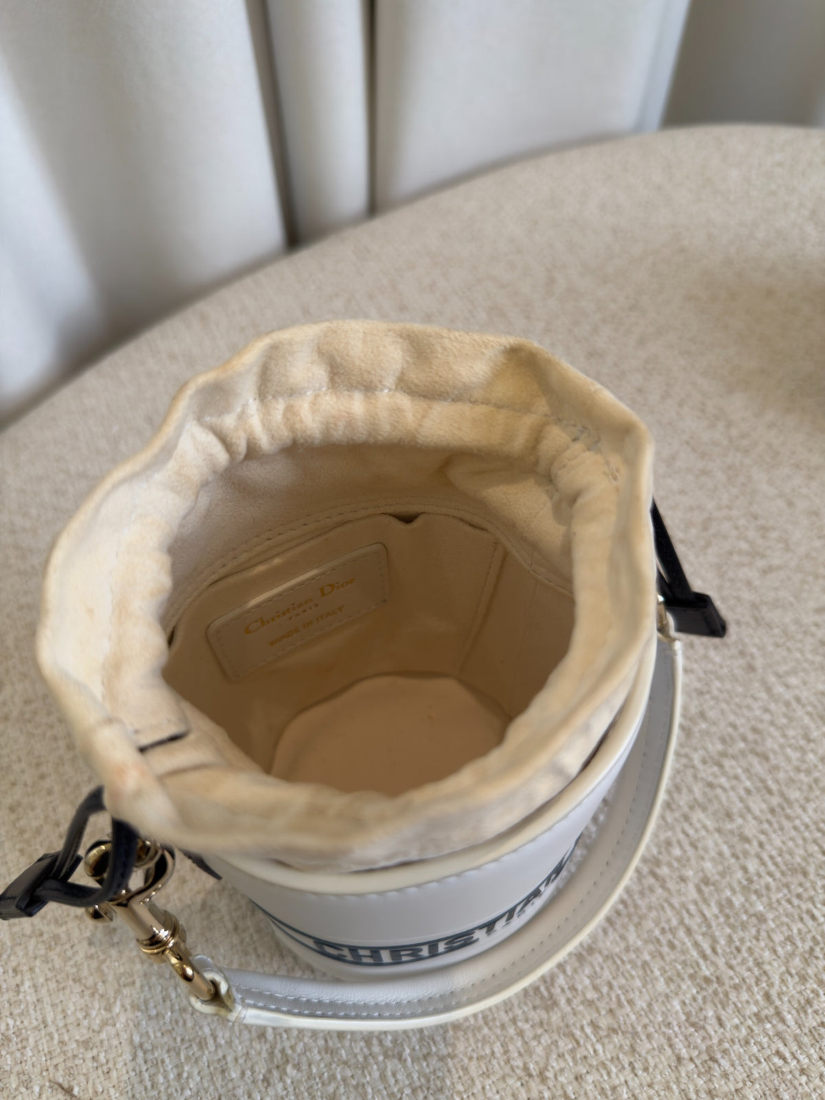 Dior Small Vibe white and navy leather bucket bag base and interior detail