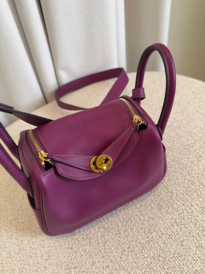 Hermès Mini Lindy 20 Anémone Swift three-quarter front view