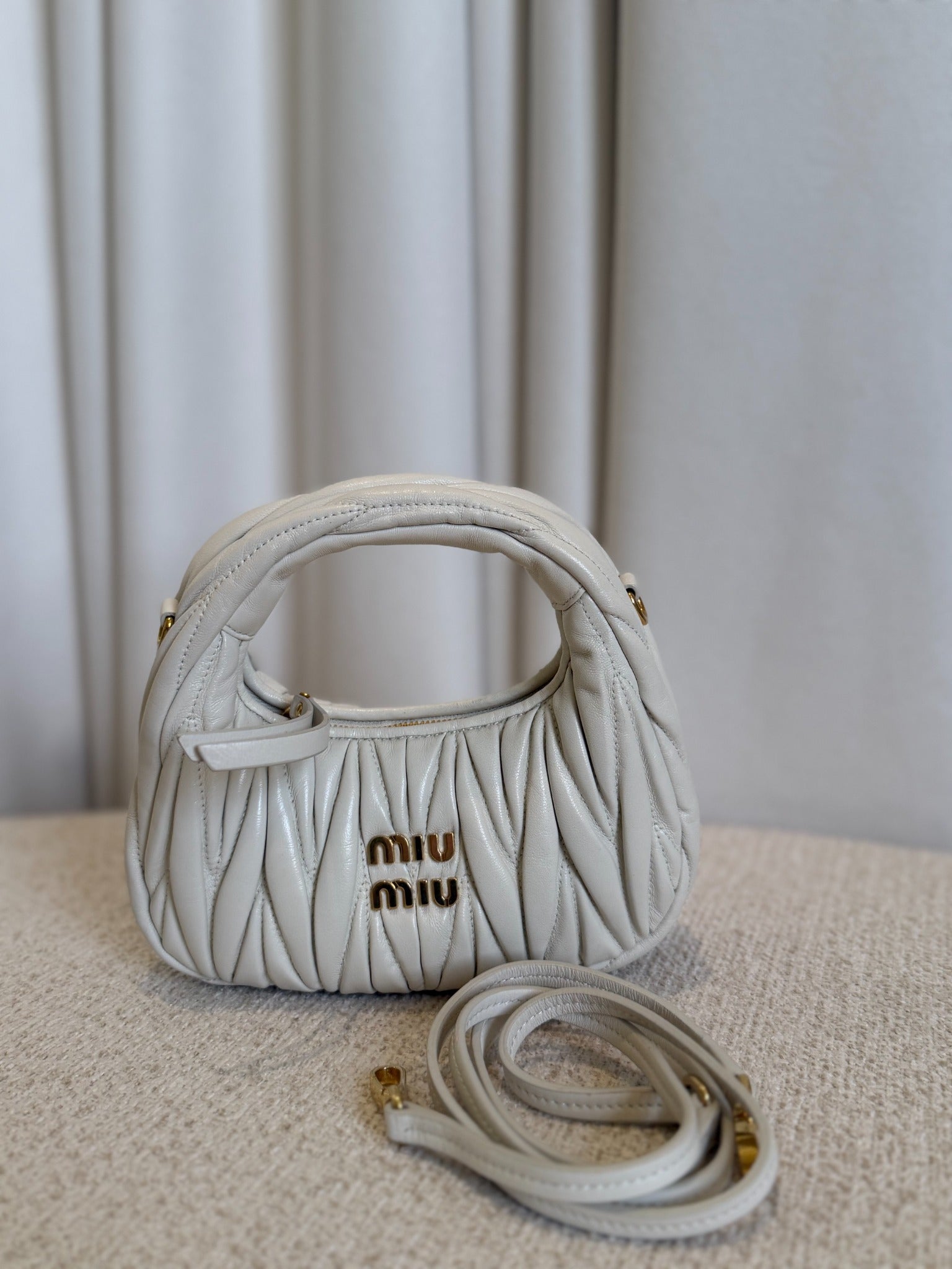 Miu Miu Wander white mini bag front view with detachable strap